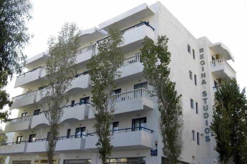 Regina Studios&Hotel Kárpatos Exterior foto